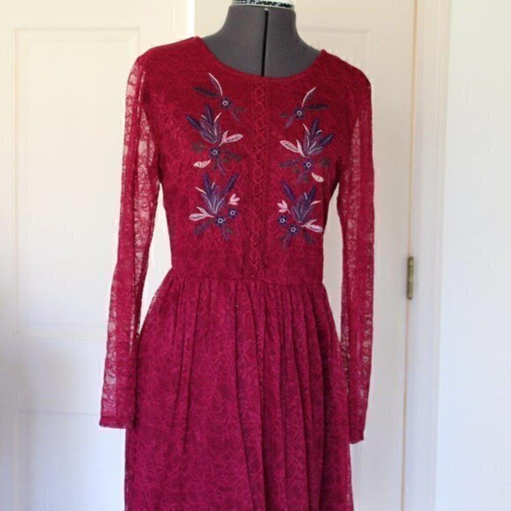Francesca's dress burgandy size large lace dress